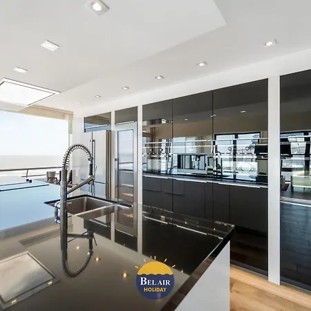 Apartment Luxury With Amazing Seaview In T1